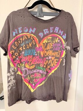 Pearl Neon Dreams Heart Graphic Tee - Gray with Pink & Yellow Accents